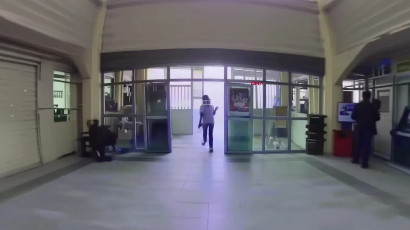 În atacul armat, la un liceu din Turcia, 16 elevi și profesori au fost răniți de un fost elev