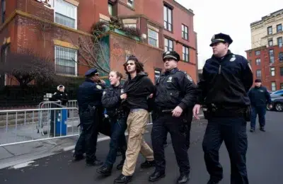 Doi tineri voiau să ucidă 60 de oameni într-un atac cu bombă la New York