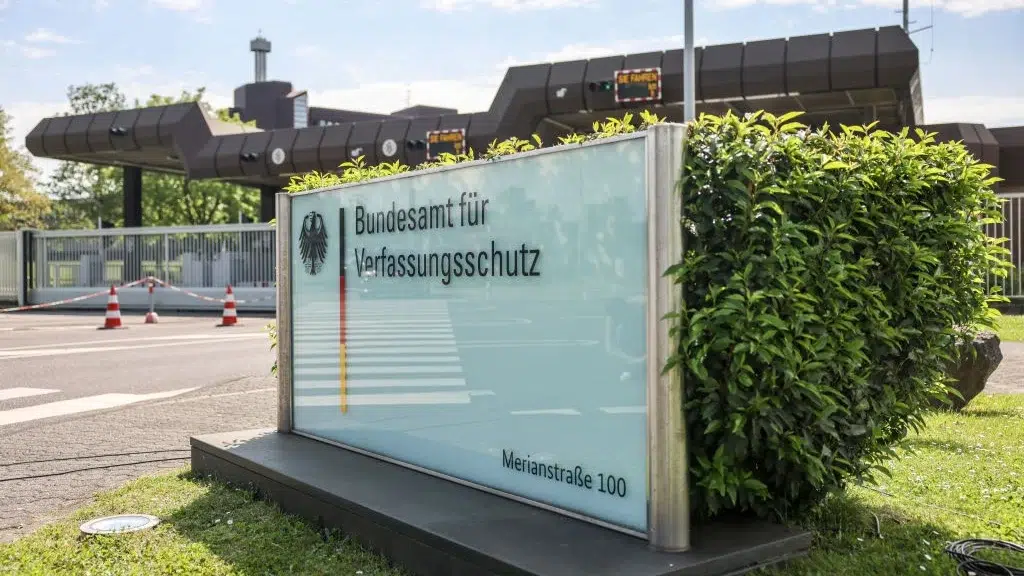 Spionajul german acuză Rusia de atacuri cibernetice pe 30 de routere vulnerabile