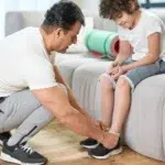 Psihiatru: Nu-i mai spune copilului „lasă că fac eu”