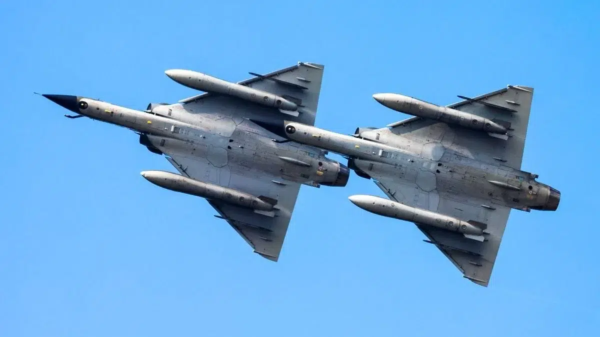 avioane militare ciocnite