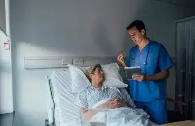 Marea Britanie anunta un record sumbru cu peste 403.000 de cazuri de cancer anual