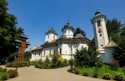 Unde se află cea mai veche mănăstire din România?