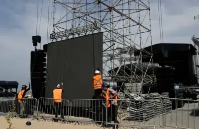 Tragedie la concertul Shakirei – un muncitor de 28 de ani a murit pe Copacabana