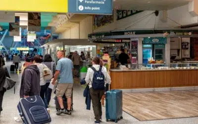 Prețul kerosenului a explodat cu 103% și anulează zeci de mii de zboruri în Europa