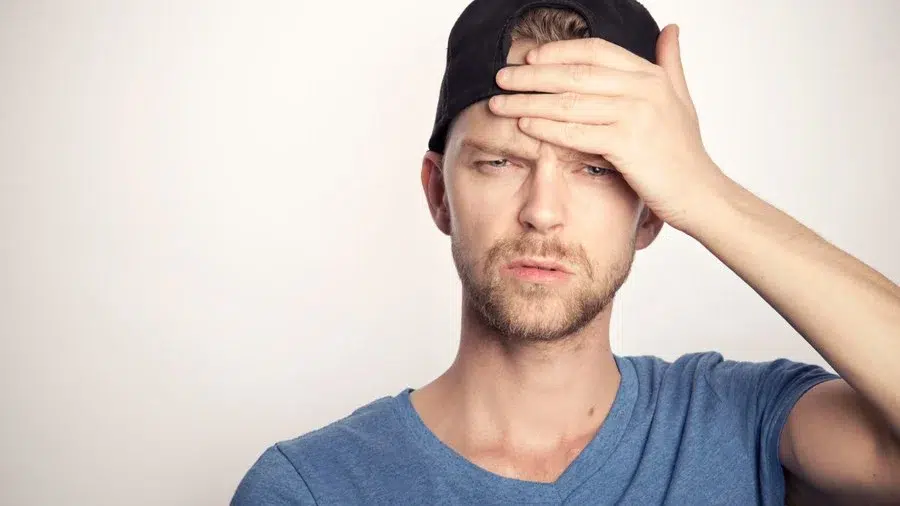 Care este raportul dintre anticiparea unei pierderi cu a unui câștig?