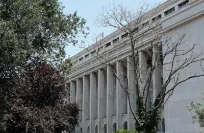 PSD anunță demisia tuturor secretarilor de stat și prefecților din Guvern