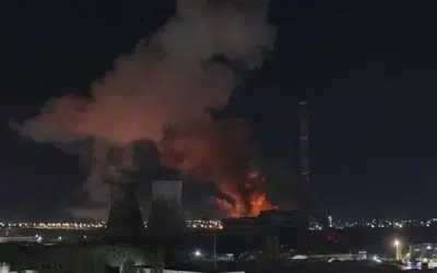 Explozia de la CET Vest a dus la supratensiuni de 275 de volți în casele bucureștenilor