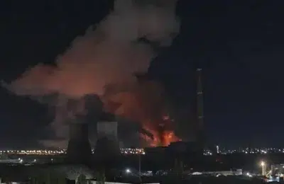 Explozia de la CET Vest a dus la supratensiuni de 275 de volți în casele bucureștenilor