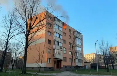 Explozie violentă în București un tânăr rănit după ce o trotinetă electrică a luat foc