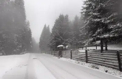 În România s-au înregistrat -12 grade Celsius, în ziua de joi, la Vârful Omu