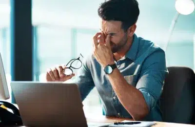 Organizaţia Internaţională a Muncii: 840.000 de decese anuale din cauza muncii