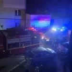 Peste 80 de persoane au fost evacuate dintr-un bloc în flăcări, la Sighetu Marmației