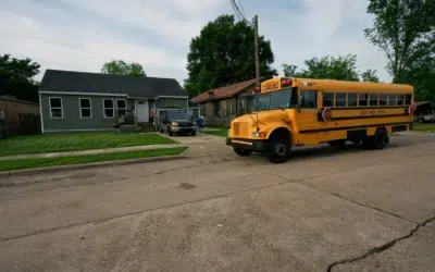 Un copil de 5 ani, ucis de tatăl său alături de alți 7 copii din familie. Profesoara e în șoc