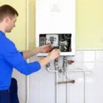 Care sunt meseriile cu 10 clase care aduc salarii de 14.000 de lei net în România