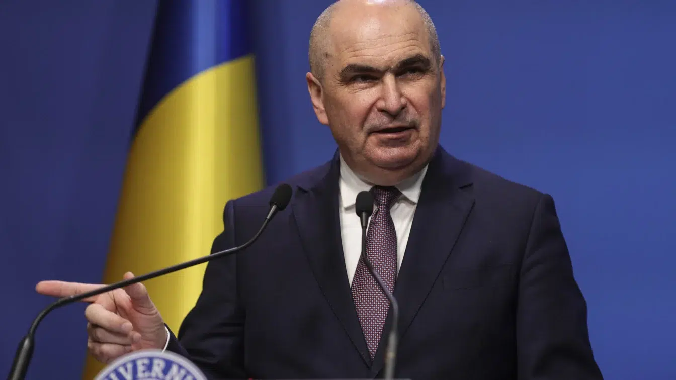 Cine este deputatul afiliat PSD care îl laudă pe Bolojan și refuză să voteze moțiunea celor 254?