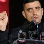 Un joc dublu al AUR îl poate pune în corzi pe Grindeanu în moțiunea de cenzură