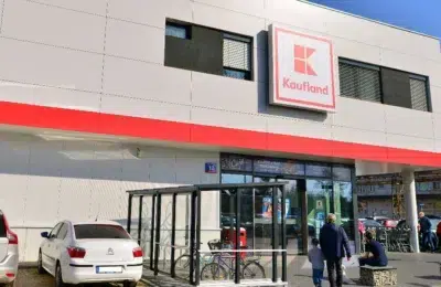 În oferta săptămânii, Kaufland aduce un mop cu spray la 49,99 de lei