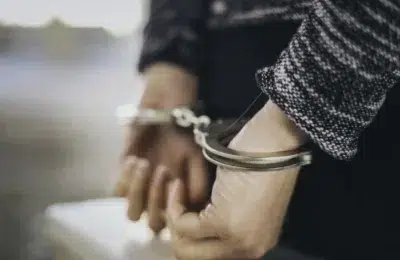 În Ucraina, o tânără de 26 de ani este acuzată că a otrăvit un soldat pentru 3.000 de dolari