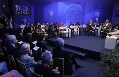 Paradoxul în România: De la 10 la 2 angajați pentru un pensionar