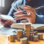 Studiu alarmant - 16% dintre pensionari se întorc la muncă forțați de bani