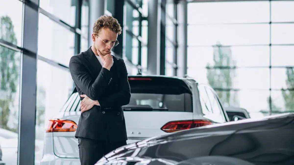 Piața auto din România se prăbușește cu 19% şi este cea mai mare scădere din Europa