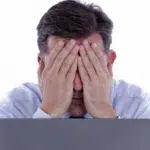 În prezent, 1 din 3 angajați români vrea să plece de la jobul actual