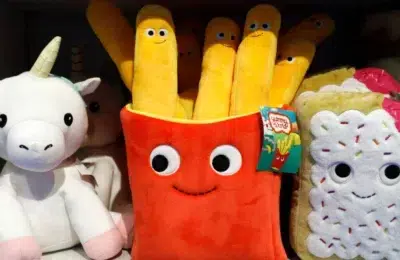 Peste 6.000 de produse de zi cu zi se scumpesc din cauza petrolului scump