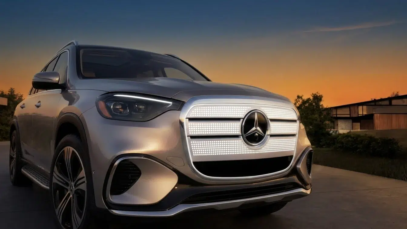 Anunțul care a surprins piața auto. Profitul Mercedes a scăzut brusc dar acțiunile au crescut