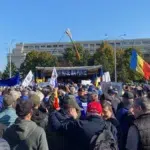 Peste 10.000 de oameni așteptați în Piața Victoriei la protestul anti-guvern