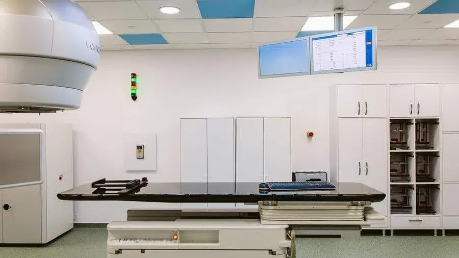 În România, patru județe au rămas fără radioterapie şi lasă 1.300.000 de pacienţi fără șanse la tratament