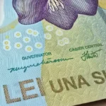 BNR a publicat salariile șefilor, Mugur Isărescu încasează 88.648 de lei pe lună