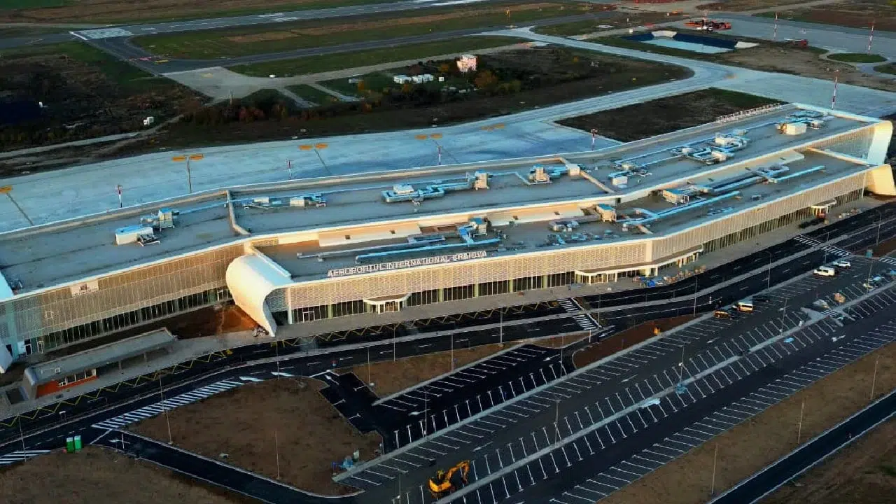 Un bărbat de 49 de ani, a fost arestat la Craiova după ce a provocat un scandal la altitudinea de 10.000 de metri