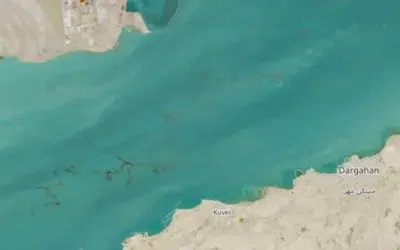 Scurgeri de petrol de 8 km amenință Maldivele Iranului după atacuri aeriene