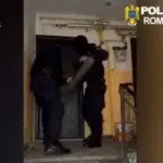 DIICOT a descins în 3 județe la o rețea ce vindea droguri elevilor cu 100 de lei gramul