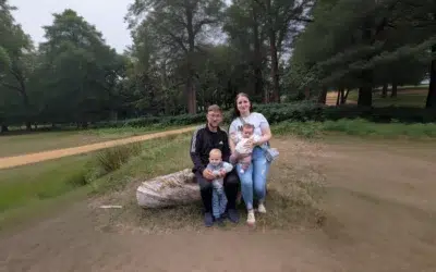 Doi frați români au nevoie urgentă de transplant boala lor afectează 3 băieți la un milion