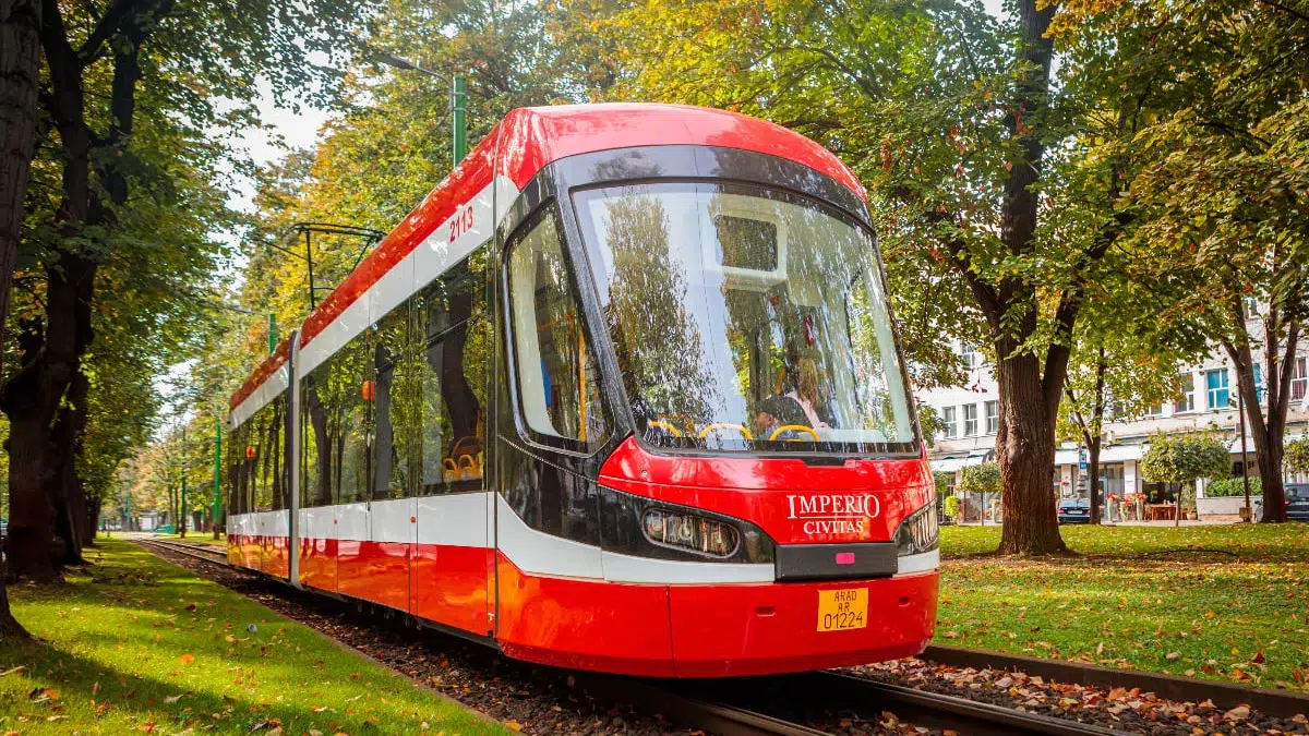 Transport public la 1 leu în Arad și gratuități în mai multe orașe din țară