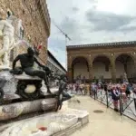 O turistă a fost amendată cu 5.000 de euro în Florența după o provocare bizară a prietenilor