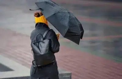 Vremea de 1 Mai aduce temperaturi de -1 grad, lapoviță și ninsoare la munte