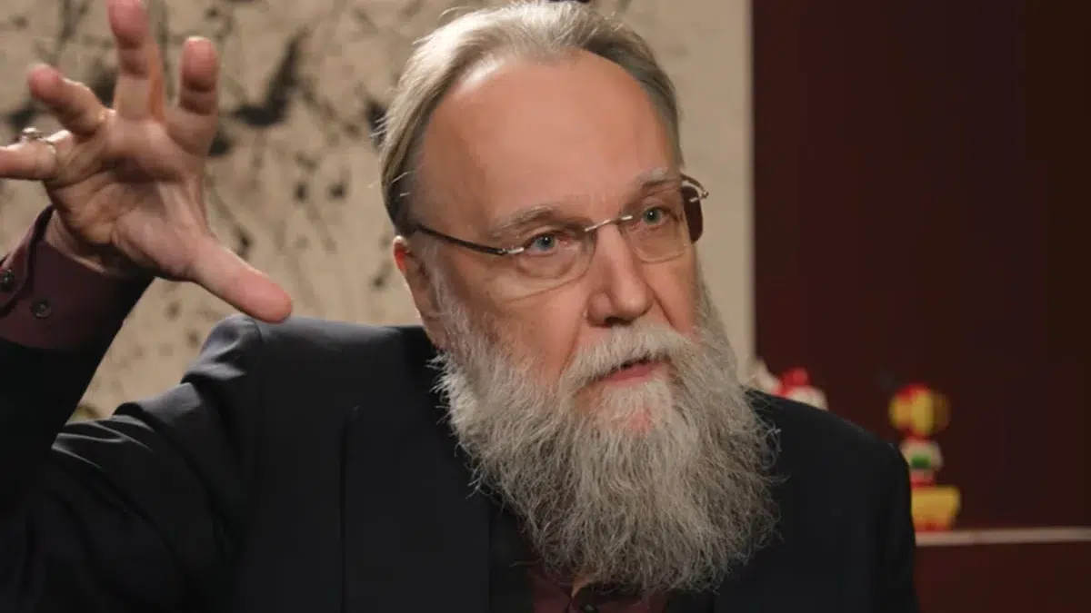 Aleksandr Dughin cere blocarea internetului pe timpul verii. Ce spune despre Coreea de Nord