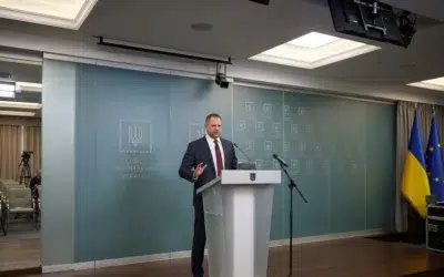 Fostul consilier al lui Zelenski ajunge in arest. Andrii Iermak e acuzat de spalare de bani