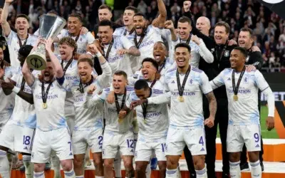Aston Villa castigă Europa League cu 3 la 0. Fanii din Birmingham sărbătoresc după 43 de ani
