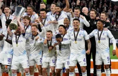 Aston Villa castigă Europa League cu 3 la 0. Fanii din Birmingham sărbătoresc după 43 de ani