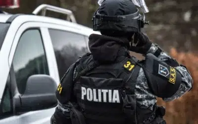 DNA verifica angajarile lui Robert Negoita. Angajatii Apele Romane protesteaza in Capitala