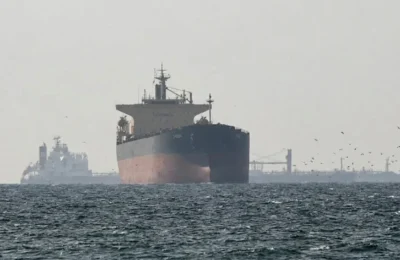 În timp ce Donald Trump ameninţă Iranul cu un atac militar masiv, Rusia castigă 672 milioane de euro din petrol