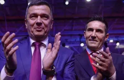 Liderii PSD Sorin Grindeanu si Claudiu Manda isi inregistreaza numele ca marca la OSIM