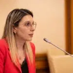 Revolta pe o plaja celebra din Romania. Sute de metri de gard blocheaza turistii