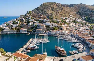 Insula greceasca Hydra interzice masinile si bicicletele. Destinatia e la 90 de minute de Atena