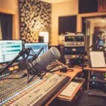 Mihai Dinu pleaca de la Europa FM dupa 5 ani. Realizatorul renunta la matinal