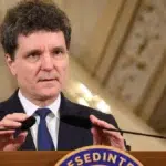 Nicusor Dan cere politicienilor sa lase propaganda. Romania asteapta un nou premier